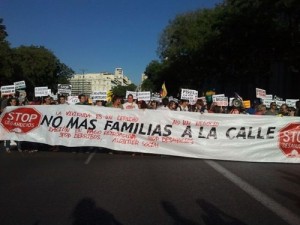 Manifestación pidiendo solución a las hipotecas. Foto Europa Press.